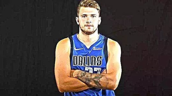 TA：阿诺德尚未完全恢复健康，预计不会首发出战利物浦（TA：阿诺德伤势未痊愈，战利物浦预计无缘首发）