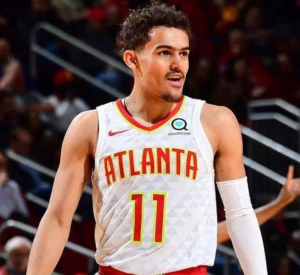 邮报：布莱顿有意租借贡萨洛，但皇马需评估队内前锋的情况（邮报：布莱顿寻租贡萨洛，皇马需先评估锋线储备）