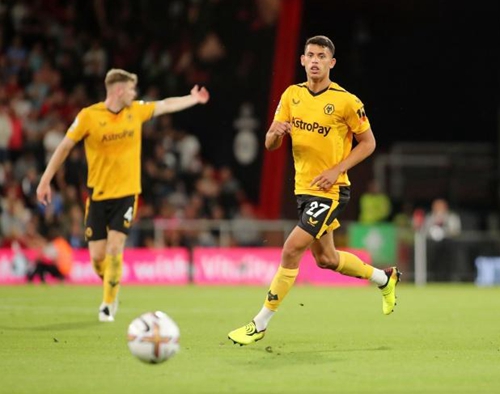 篮球火箭球员连续三场命中关键投篮（火箭球员三场连中关键投篮）