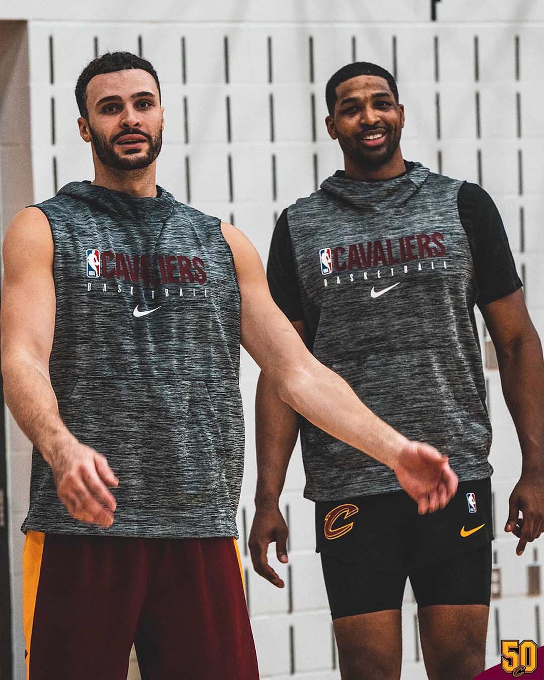 半场战报：莱切2-0都灵，班达建功，拉萨纳-库利巴利破门（半场：莱切2-0领先都灵，班达、拉萨纳-库利巴利相继破门）