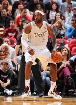 辽宁后场双星火力全开（辽宁后场双枪全面爆发）