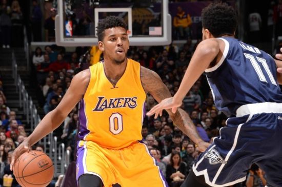 梅开二度助国米终结连败，劳塔罗当选与比萨一役全场最佳（劳塔罗梅开二度助国米止连败，获对阵比萨全场最佳）