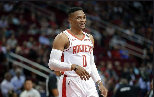 有点意思！鲍威尔有得分时独行侠4胜1负，没得分0胜11负（神奇关联：鲍威尔有分进账独行侠4胜1负，零得分则0胜11负）