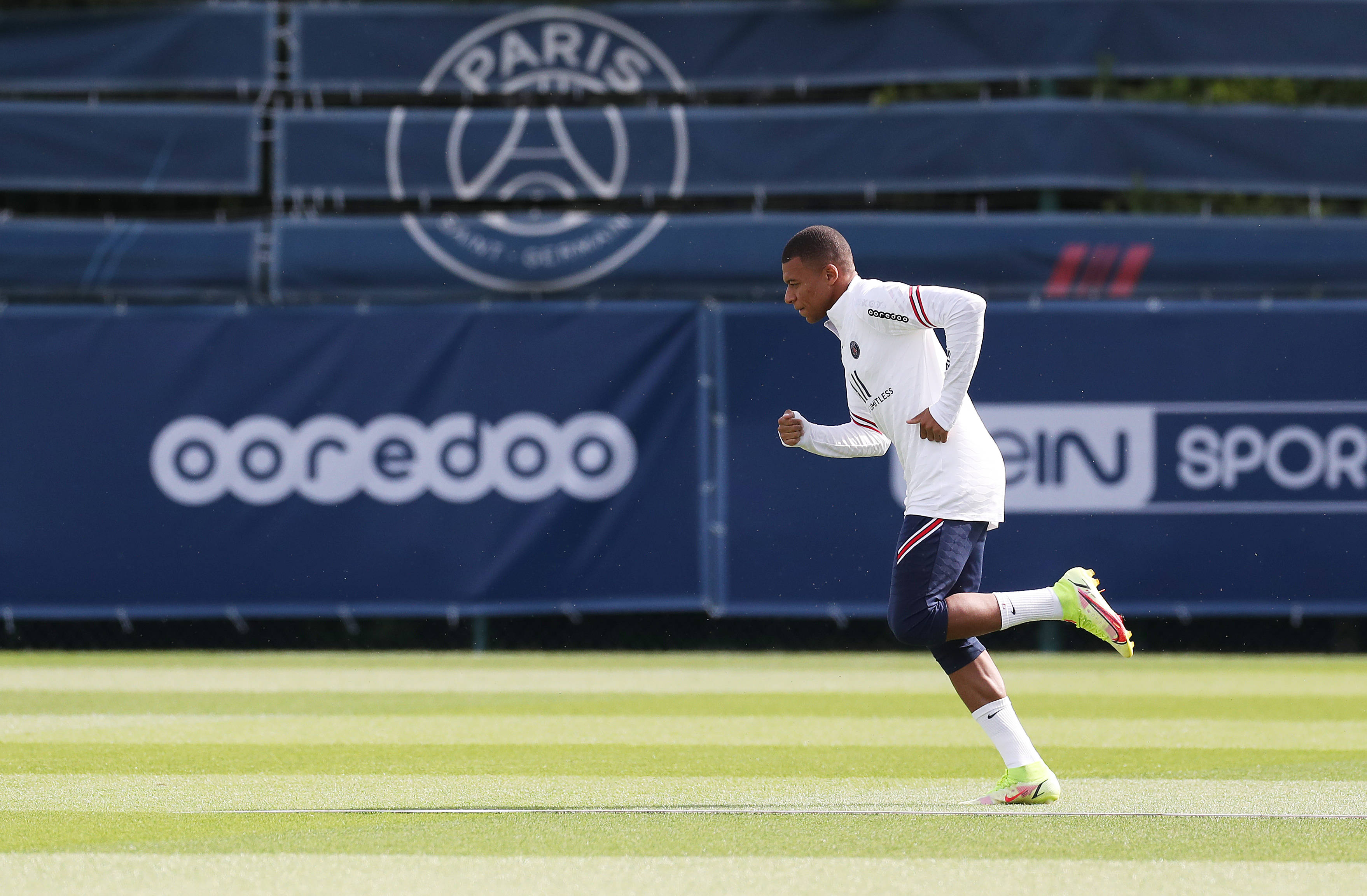 图片报：伊万诺维奇已提出和小猪离婚，结束9年婚姻（图片报称：伊万诺维奇申请与小猪离婚，9年婚姻画上句号）