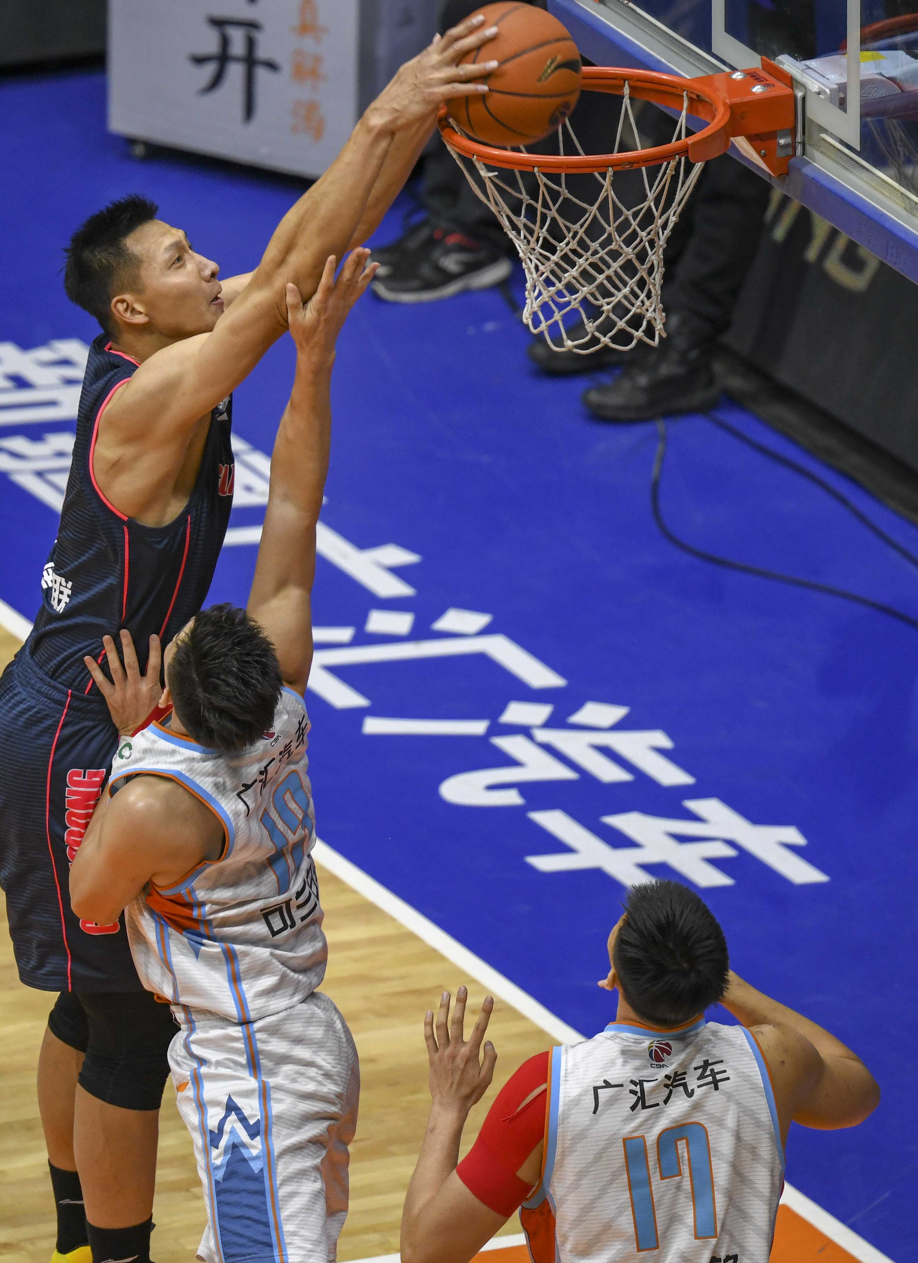 队报：巴黎在考虑引进一名右路后防多面手，有意埃里克-加西亚（队报：巴黎考虑补强右路防线，锁定多面手埃里克-加西亚）