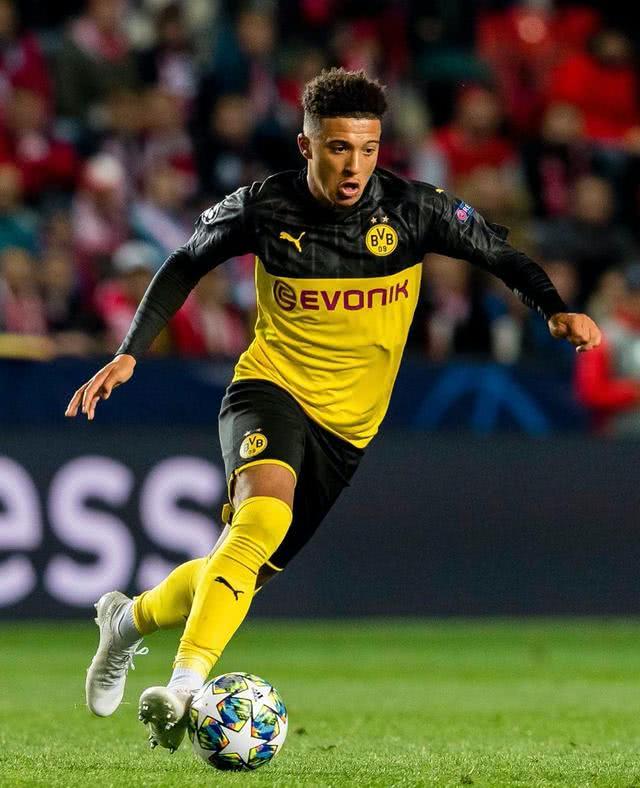 欧冠半场：马杜埃凯破门，因卡皮耶中柱，阿森纳1-0布鲁日（欧冠半场：马杜埃凯建功，因卡皮耶中框，阿森纳暂1-0领先布鲁日）