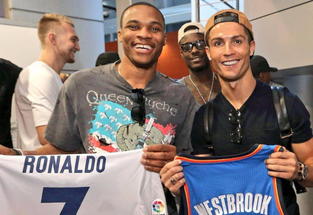 打破沉默！尼斯主席、英力士体育总裁公开谴责尼斯极端球迷（尼斯主席携英力士体育总裁公开发声，严厉斥责极端球迷）