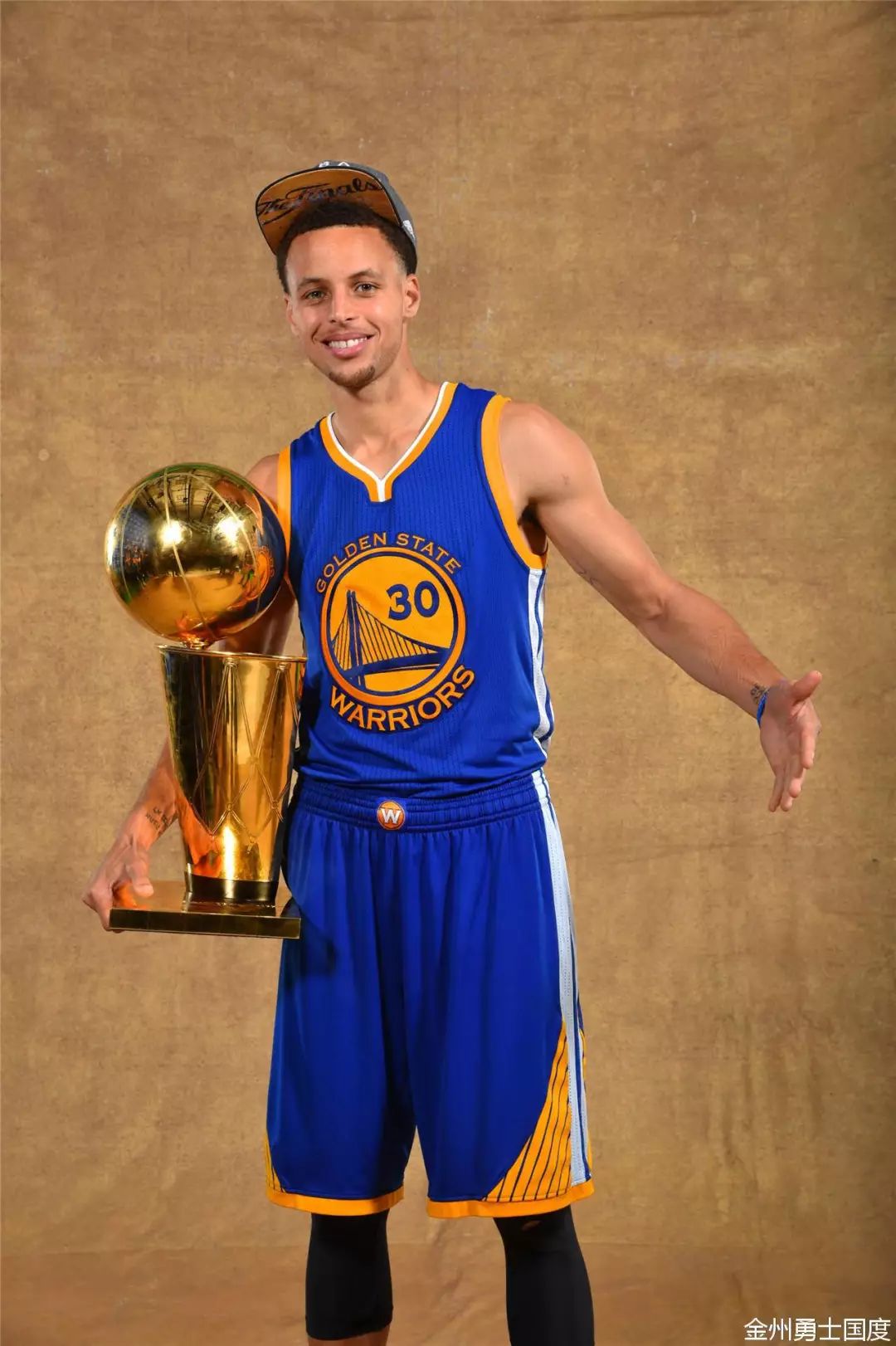 哈兰德：我觉得我已跻身顶级前锋，我对自己的成就感到骄傲（哈兰德自评已跻身顶级前锋行列，对个人成就倍感自豪）