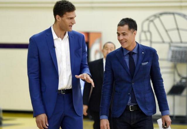 阿纳别科夫对阵奥林匹亚科斯数据：单场8扑救，多次扑出必进球（阿纳别科夫战奥林匹亚科斯：单场8次扑救，屡次拒绝必进球）