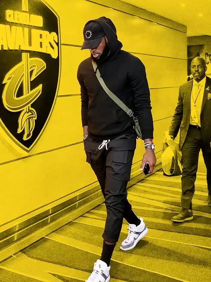 浙江U20男足宁方泽：对不起支持我们的人，竞技体育是残酷的（浙江U20男足宁方泽致歉：愧对支持者，赛场残酷无情）